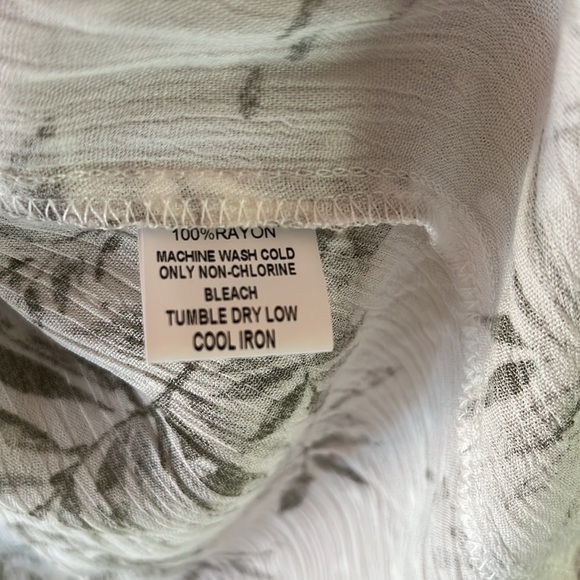 Papermoon 3/4 sleeve boho blouse - Picture 4 of 6